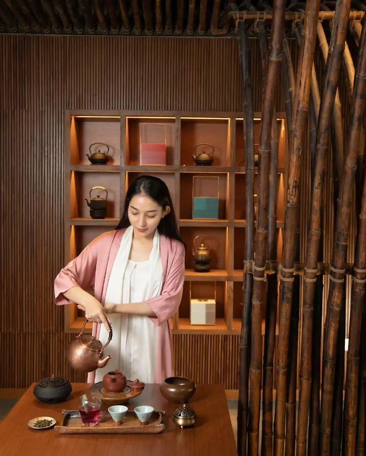 Chicland Boutique Danang Beach Hotel 4*, Da Nang